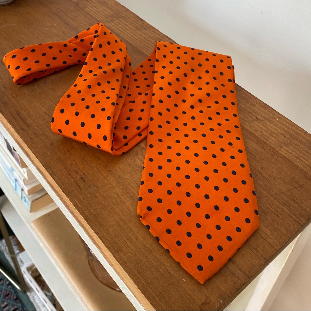 Dion 1967 100% silk polka dot tie